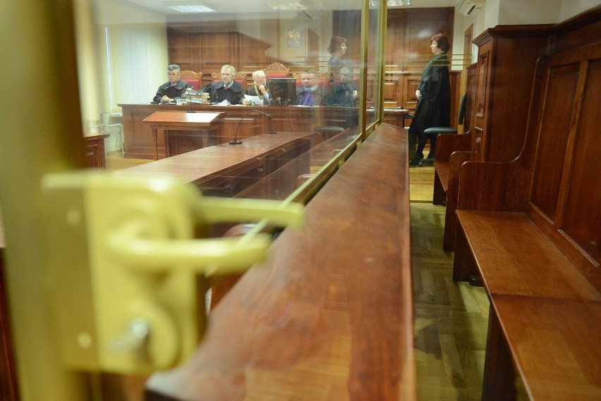 Zabójstwo na Półwiejskiej: Sąd apelacyjny obniżył karę. 25 lat dla mordercy