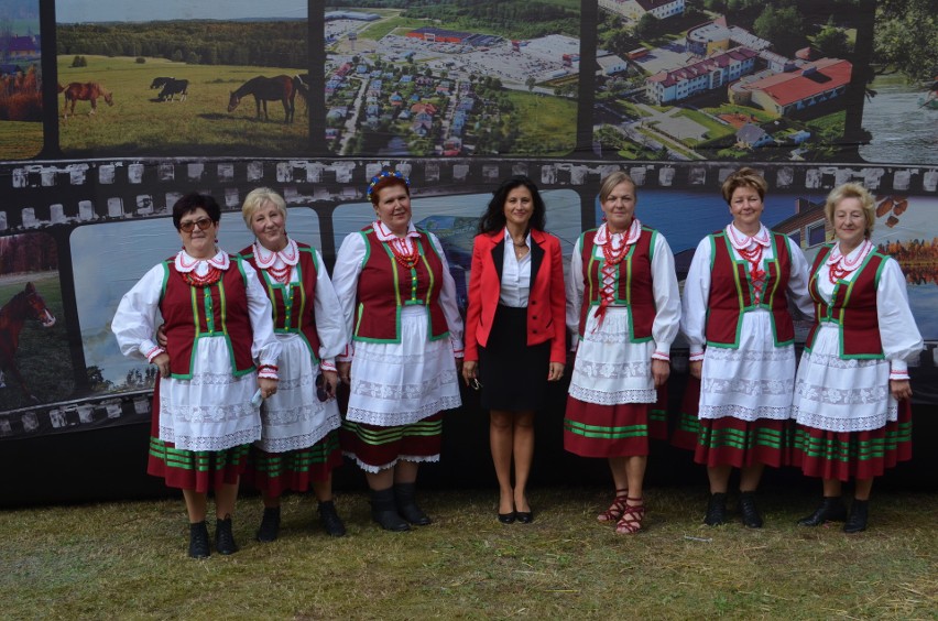 Dożynki gminy Kobylnica. Zobacz, kto zdobył nagrody za najpiękniejsze wieńce i chleby