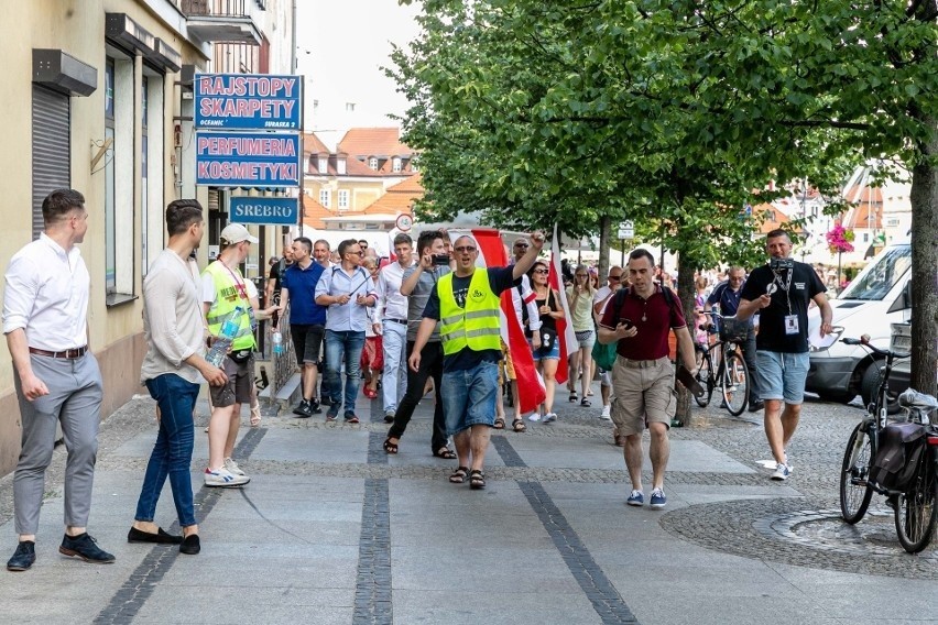 Przez Białystok przejdzie kolejny marsz antycovidowców i...