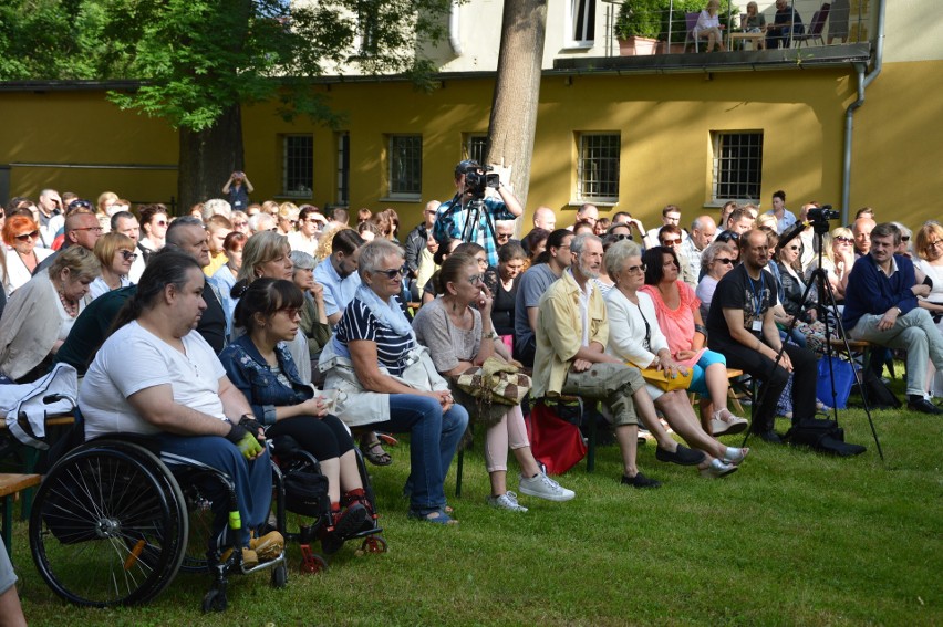 Tomasz Sekielski na spotkaniu w Opolu.