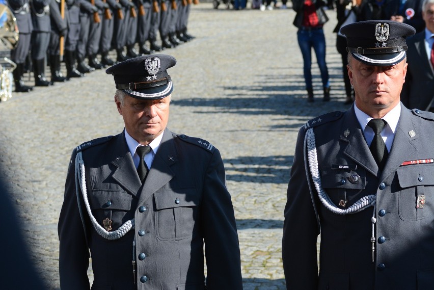 Odsłonięcie pomnika w Ożarowie