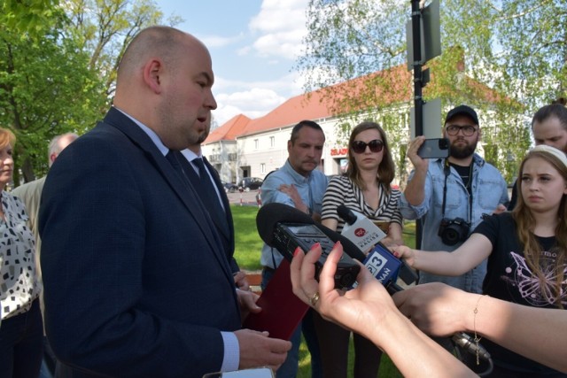 Wręczenie nominacji odbyło się w towarzystwie dotychczasowych współpracowników byłego wójta Żelazkowa.Zobacz zdjęcia -->