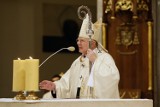 Arcybiskup Jędraszewski w łódzkiej archikatedrze: "Kłamstwo smoleńskie wciąż trwa"