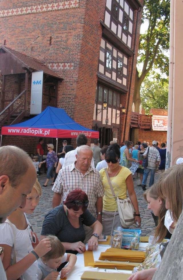 święto ulicy Podświęto ulicy Pod Krzywą Wieżą