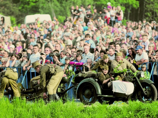 Inscenizacje historyczne organizowane przy obiektach Międzyrzeckiego Rejonu Umocnionego tradycyjnie przyciągają tłumy. Bo MRU ma już swoją ustaloną markę.