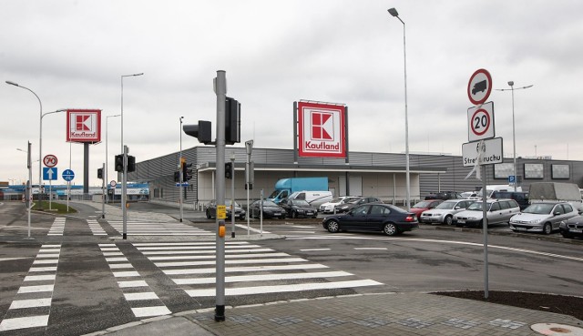 Nowy sklep Kaufland powstanie w miejscu, w którym do niedawna funkcjonował sklep Castorama. Wiemy, kiedy otwarcie