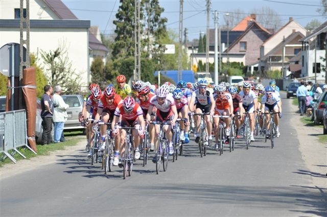 Na starcie w Dębiu pojawili się kolarze z całej Polski oraz Czech.