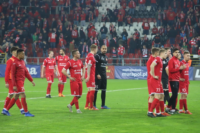 Kibice na meczu Widzew Łódź - Elana Toruń który zakończył się remisem 1:1.