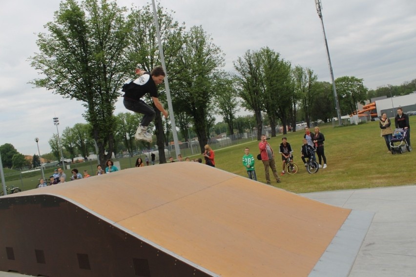 Pokaz ekstremalnej jazdy na skateparku [FOTO]