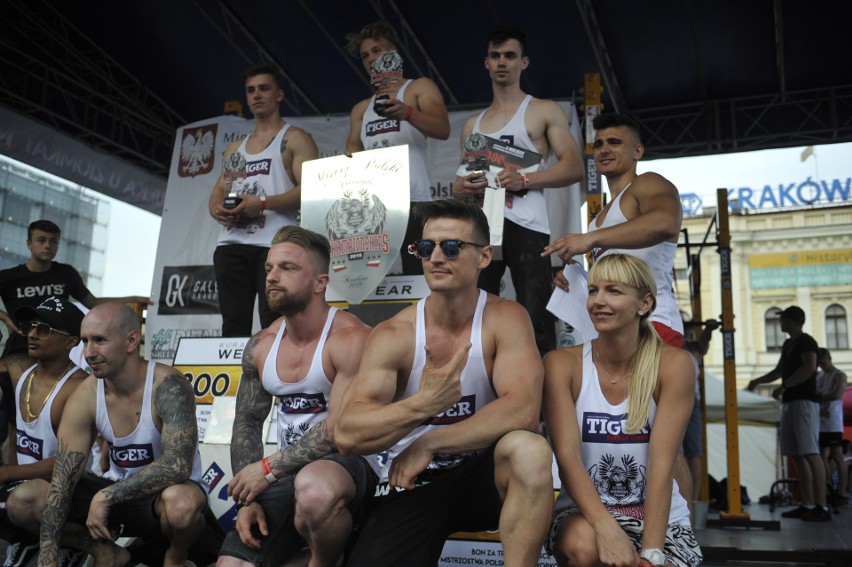 Mistrzostwa Polski w Street Workout w Galerii Krakowskiej [ZDJĘCIA]