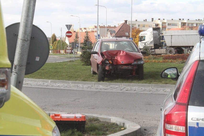 Wypadek w Kielcach.  Pijany dobił do latarni