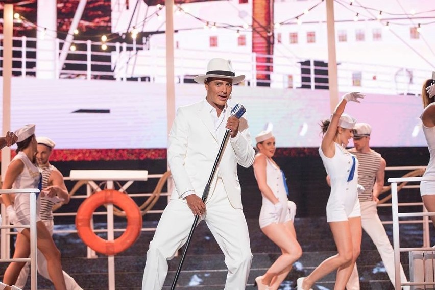 Mariusz Ostrowski jako Lou Bega.