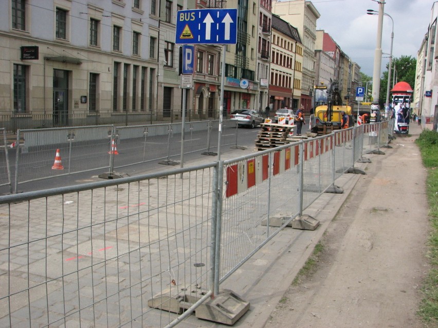 Wrocław: Rozpoczęli budowę nowej ścieżki rowerowej w centrum. Są utrudnienia