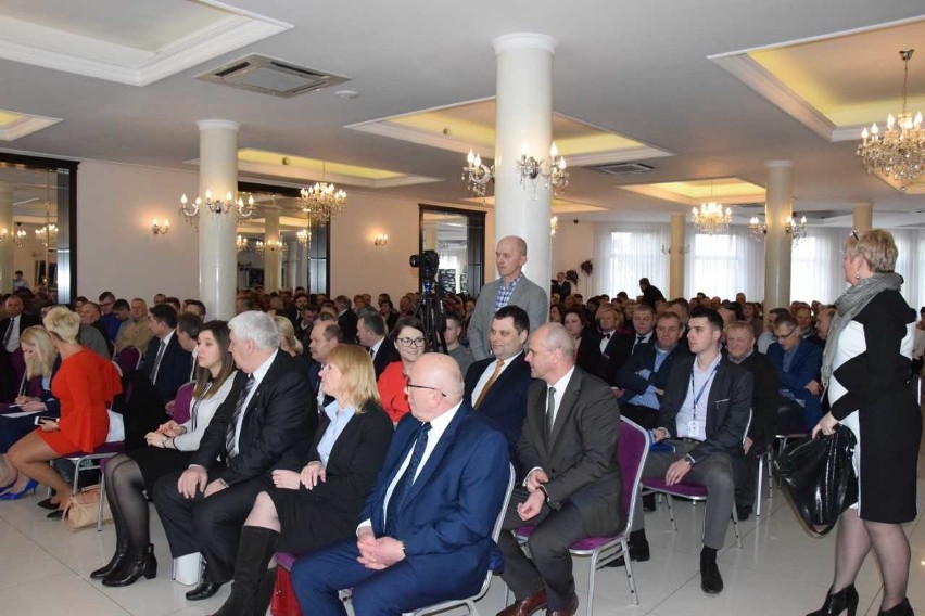 Tłumy na spotkaniu z ministrem Krzysztofem Jurgielem. "Mówicie otwarcie o problemach" (zdjęcia)