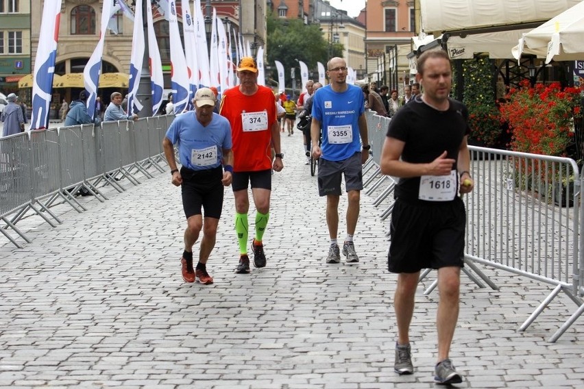 Maraton Wrocław - ZDJĘCIA - zawodnicy z numerami 2001 - 2200