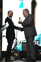 Krzysztof Ćwik nagrodzony Złotą Spinką 2012 w kategorii biznes