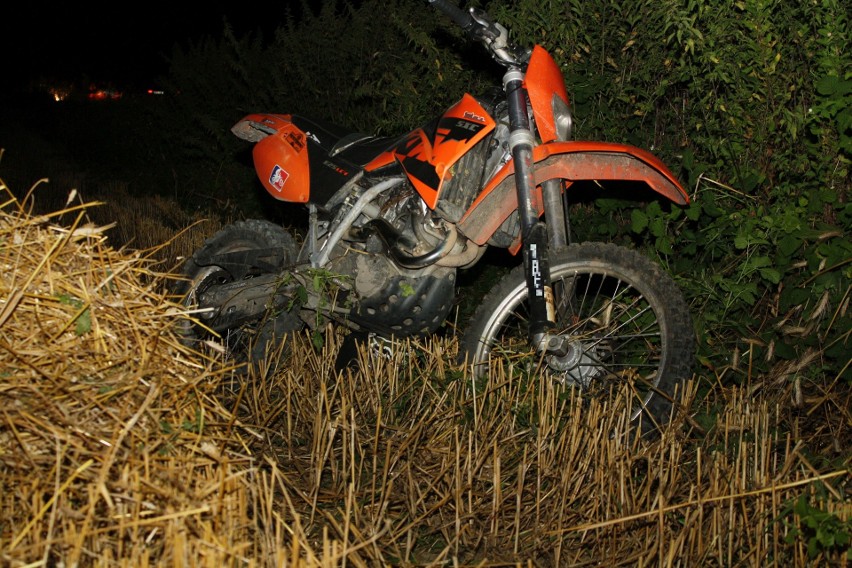 Motocykl po wypadku w Radzanowie
