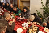 Święta dla bezdomnych w Katowicach Górnośląskiego Towarzystwa Charytatywnego [GALERIA]