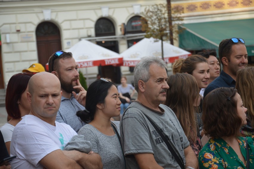 Tarnów. Pół miasta chciało mieć selfie z Mr Tartuffo (ZDJĘCIA)