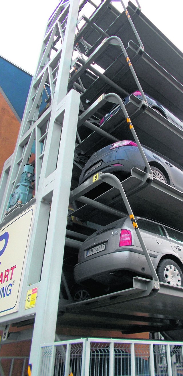 Pierwszy smart parking w Polsce pojawił się kilka miesięcy temu. Znajduję się przy ul. Wyzwolenia 27 w Mikołowie