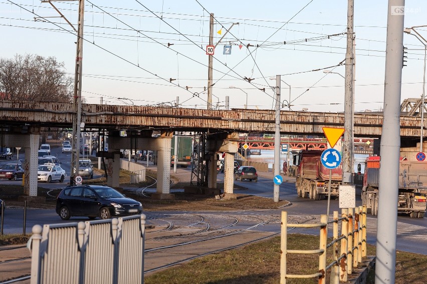 Remontują wiadukt w centrum Szczecina. Jakie będą utrudnienia? ZDJĘCIA