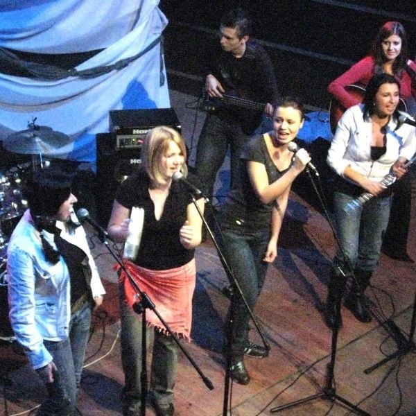 Wydarzeniem festiwalu był koncert zespołu Stare Bra-De-Li z Radomia.