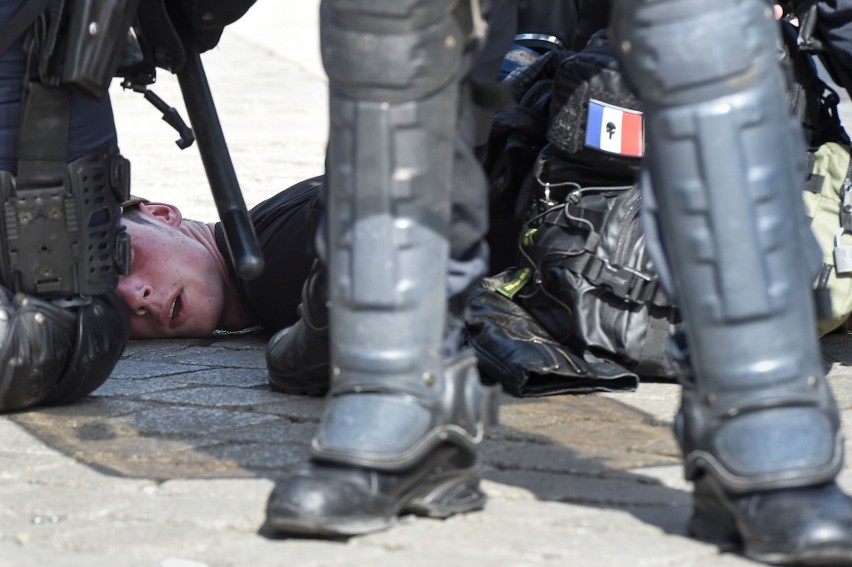 Starcia protestujących w Nantes z policją 14 września 2019...