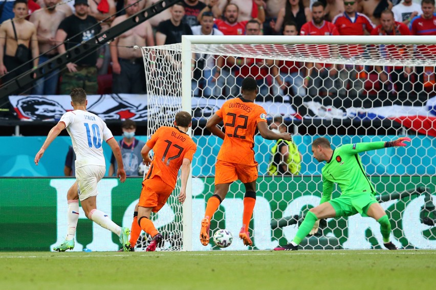 Euro 2020. Skrót meczu 1/8 finału Holandia - Czechy 0:2 [WIDEO]. Czesi bliscy wyniku z 2004 roku