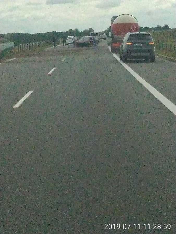 Wypadek w pobliżu Świecia na A1, przejazd tylko pasem awaryjnym