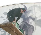 Tyber tworzy kolejne muralowe dzieło w Łowiczu [ZDJĘCIA]