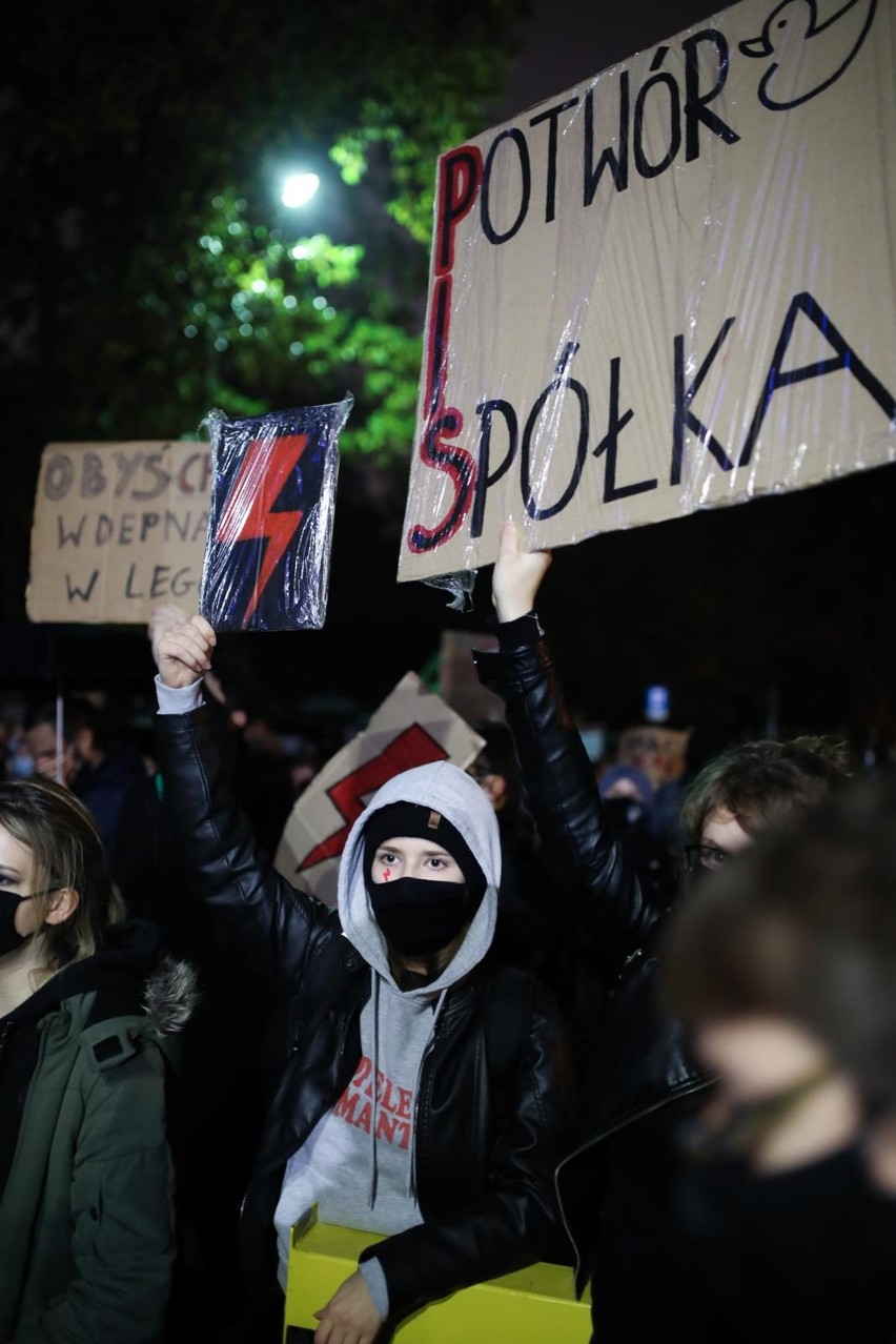 Kartony, na których wypisaliście hasła protestu, po...