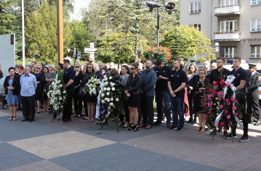 Pogrzeb trenera Karola Gutkowskiego w Radomiu. Żegnały go tłumy bliskich i przyjaciół 