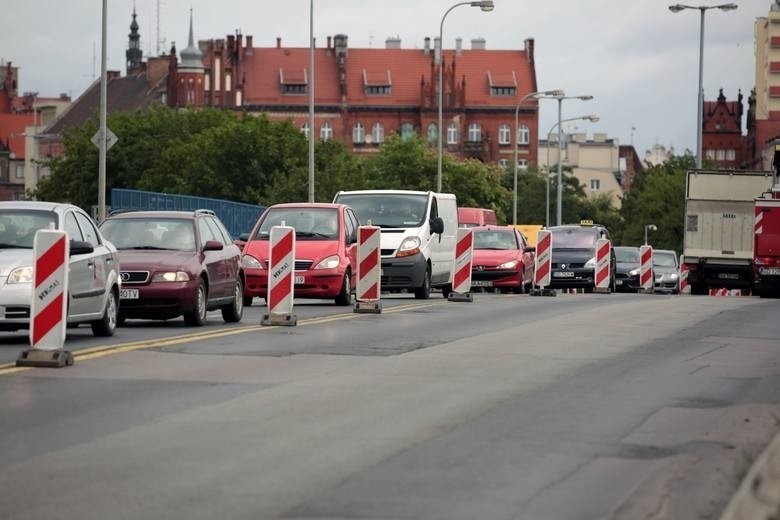 Sobota 12 listopada na drogach Pomorza. Korki, wypadki, utrudnienia [RAPORT DROGOWY]