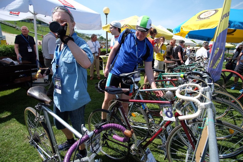 Retroweriada 2016: Zabytkowe rowery nad Jeziorem Maltańskim