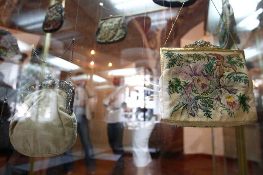 150 lat historii damskiej torebki w Muzeum Okręgowym w Rzeszowie [FOTO, WIDEO]