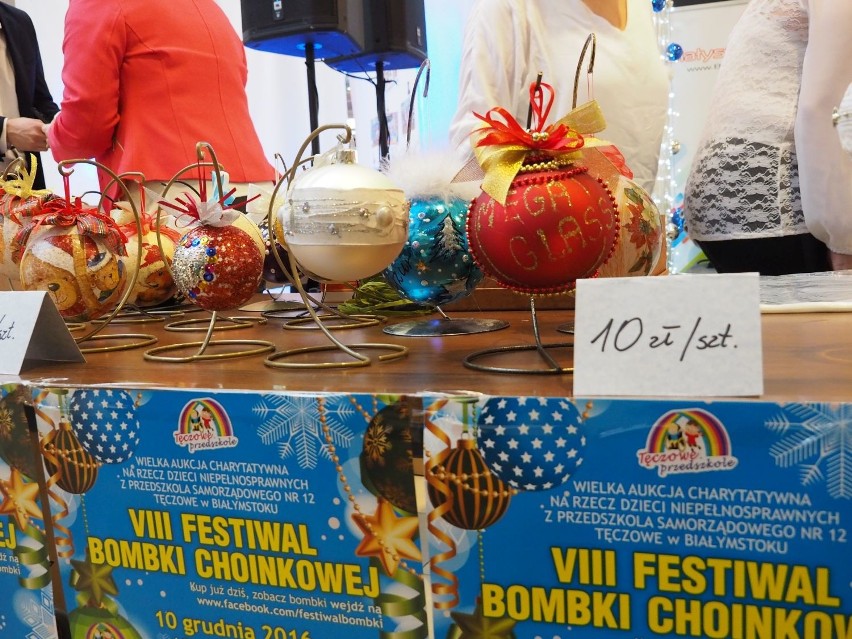 Galeria Atrium Biała. VIII Festiwal Bombki Choinkowej