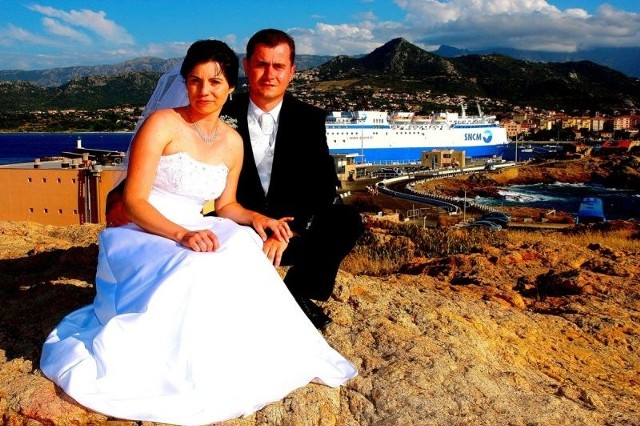 Dorota i Norbert powiedzieli sakramentalne "tak" na skąpanej w słońcu Korsyce