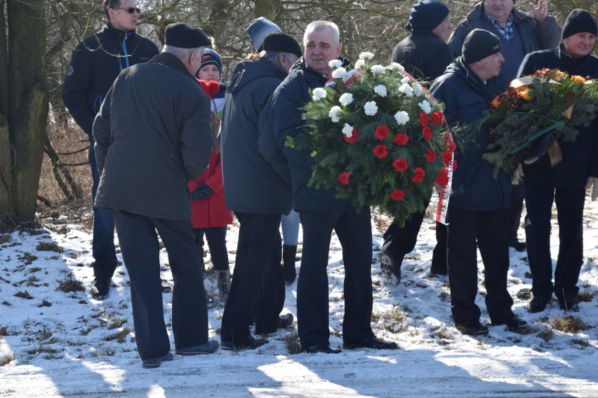 Uczczono pamięć ofiar katastrofy kolejowej pod Szczekocinami ZDJĘCIA
