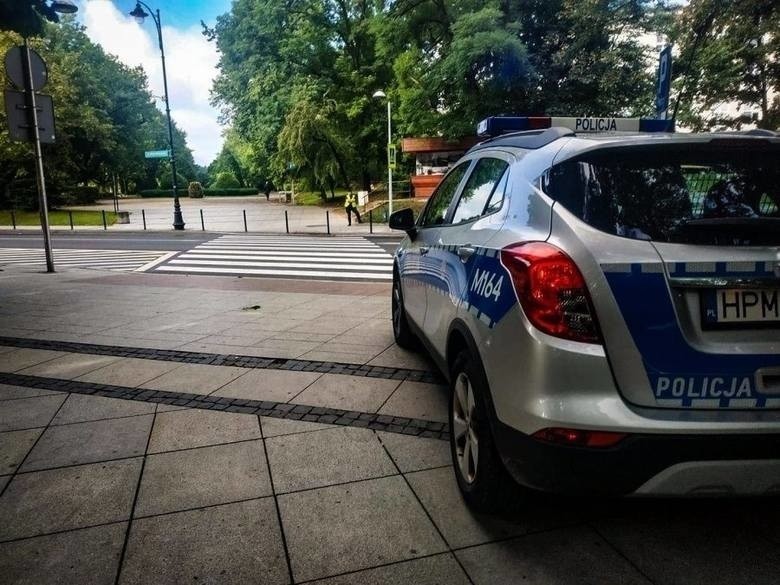 Oprócz pomiaru prędkości policjanci kontrolują czy kierujący...