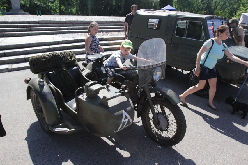 Sosnowiec: piknik militarny w Parku Sieleckim