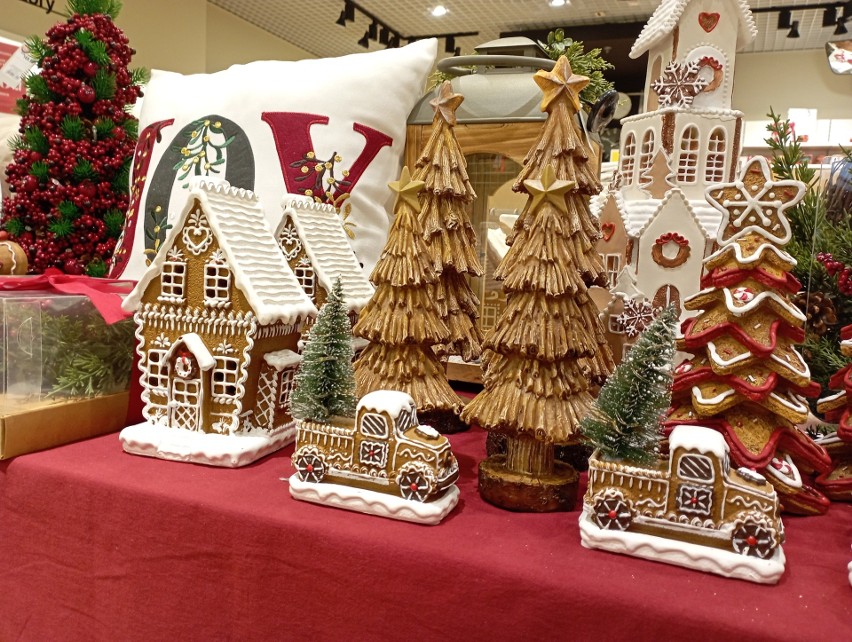 Bożonarodzeniowe szaleństwo w sklepach i centrach handlowych...