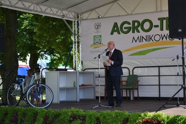 Targi otworzył Roman Sass, dyrektor Kujawsko-Pomorskiego Ośrodka Doradztwa Rolniczego w  Minikowie