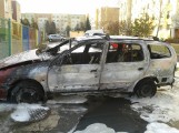 Chełm: Na parkingu spłonęło pięć samochodów (ZDJĘCIA)