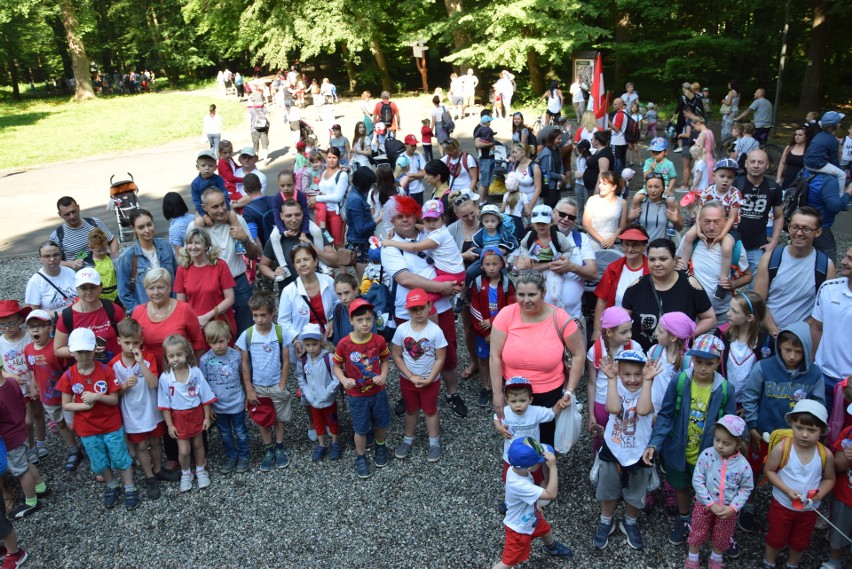 Rajd Maluchów 2018 w Prudniku. Ponad 1000 dzieci na trasie