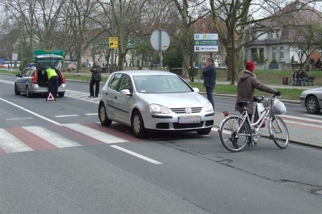 Kierowca został ukarany 500-złotowym mandatem.