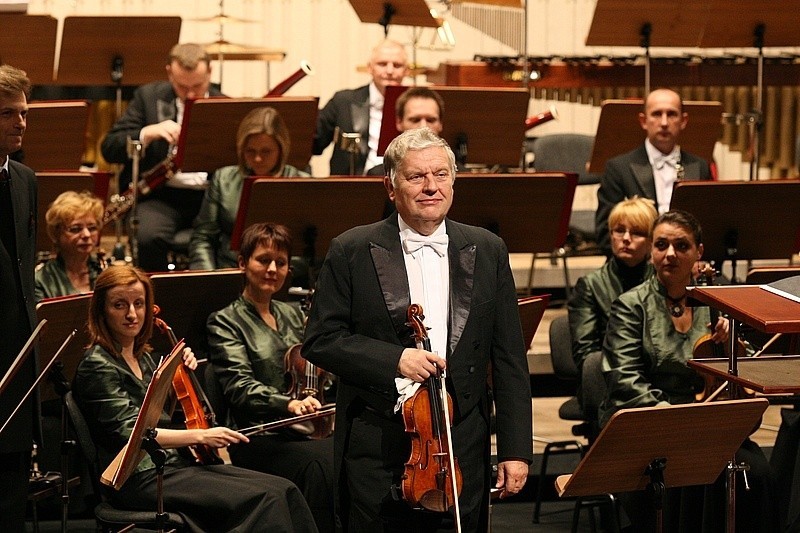 Konstanty Andrzej Kulka zagral z filharmonią