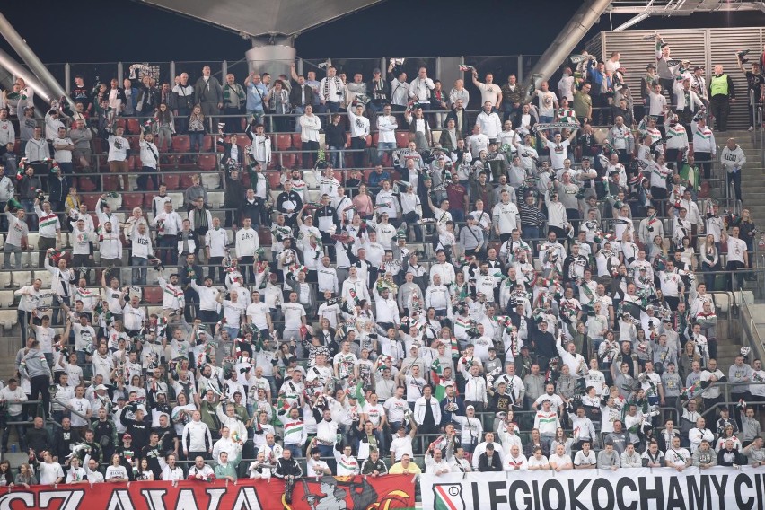 Legia Warszawa pokonała przed własną publicznością Cracovię...