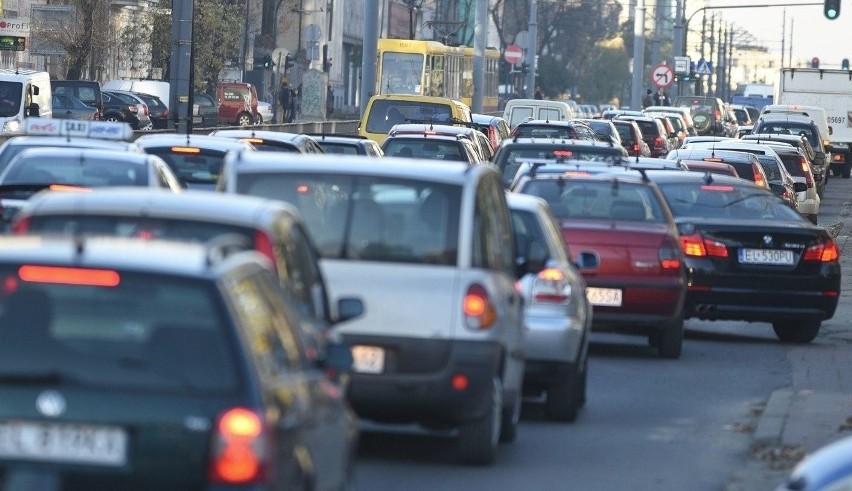 Zarząd Dróg i Transportu podniósł łodzianom ciśnienie, tym...