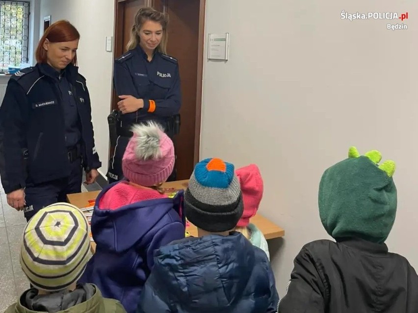Będzińscy policjanci rozdali ponad 1000 odblasków...