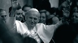 Otwarcie wystawy w 40. rocznicę wizyty Jana Pawła II w Katowicach-Muchowcu. Papież gościł tam w trakcie drugiej pielgrzymki do Ojczyzny 